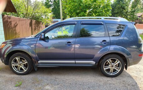Mitsubishi Outlander III рестайлинг 3, 2008 год, 1 100 000 рублей, 2 фотография