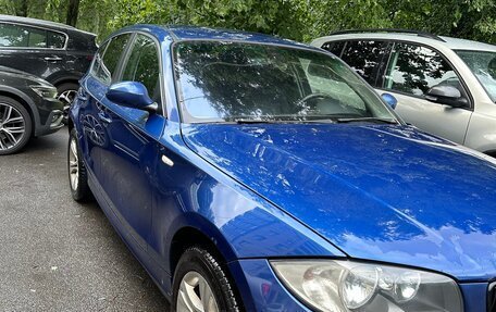 BMW 1 серия, 2007 год, 570 000 рублей, 2 фотография