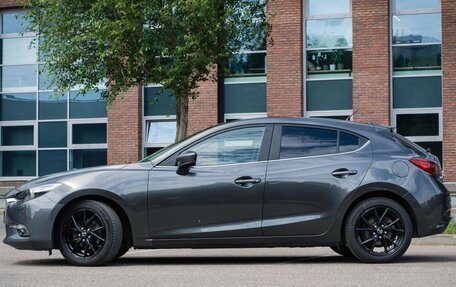Mazda 3, 2018 год, 1 800 000 рублей, 2 фотография