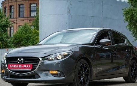 Mazda 3, 2018 год, 1 800 000 рублей, 15 фотография
