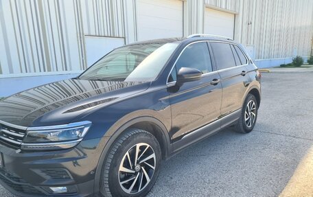Volkswagen Tiguan II, 2018 год, 2 690 000 рублей, 4 фотография
