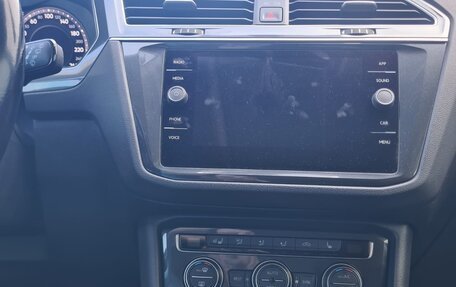 Volkswagen Tiguan II, 2018 год, 2 690 000 рублей, 7 фотография