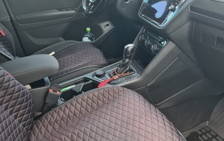 Volkswagen Tiguan II, 2018 год, 2 690 000 рублей, 9 фотография