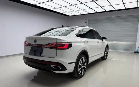 Volkswagen Tiguan II, 2022 год, 2 950 000 рублей, 4 фотография