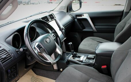 Toyota Land Cruiser Prado 150 рестайлинг 2, 2011 год, 2 399 000 рублей, 14 фотография