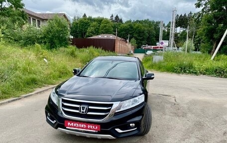 Honda Crosstour I рестайлинг, 2014 год, 2 450 000 рублей, 3 фотография