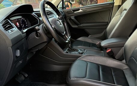 Volkswagen Tiguan II, 2017 год, 2 550 000 рублей, 6 фотография