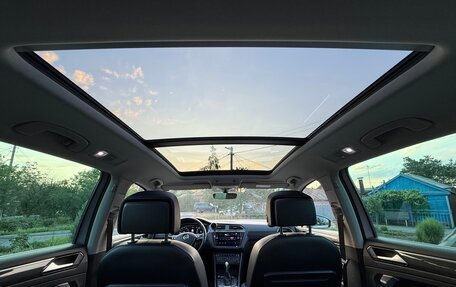 Volkswagen Tiguan II, 2017 год, 2 550 000 рублей, 3 фотография