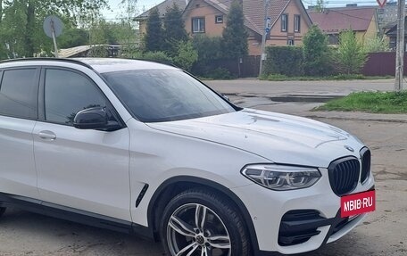 BMW X3, 2018 год, 3 000 000 рублей, 2 фотография
