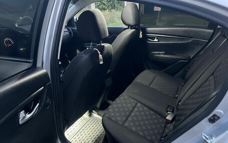 KIA Rio IV, 2018 год, 1 600 000 рублей, 3 фотография