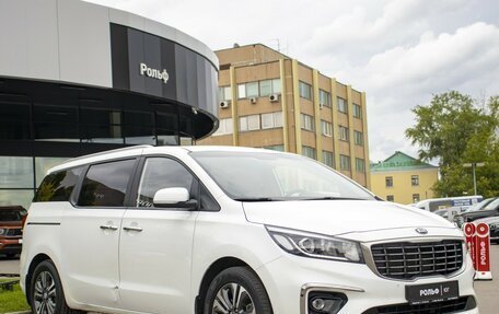 KIA Carnival III, 2018 год, 1 995 000 рублей, 3 фотография