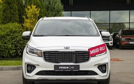 KIA Carnival III, 2018 год, 1 995 000 рублей, 2 фотография