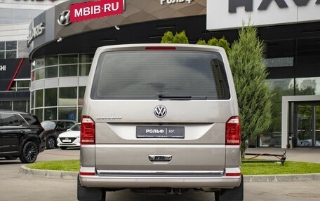 Volkswagen Caravelle T6 рестайлинг, 2018 год, 4 155 000 рублей, 5 фотография