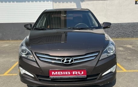 Hyundai Solaris II рестайлинг, 2015 год, 790 000 рублей, 1 фотография