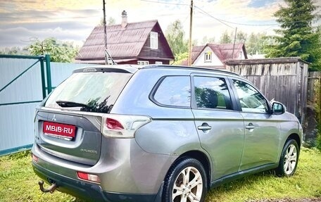 Mitsubishi Outlander III рестайлинг 3, 2012 год, 1 200 000 рублей, 1 фотография