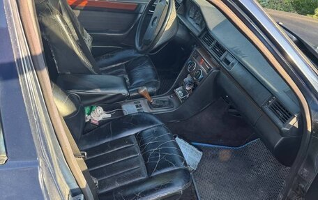 Mercedes-Benz W124, 1989 год, 250 000 рублей, 10 фотография