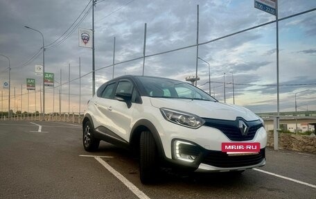 Renault Kaptur I рестайлинг, 2017 год, 1 670 000 рублей, 3 фотография