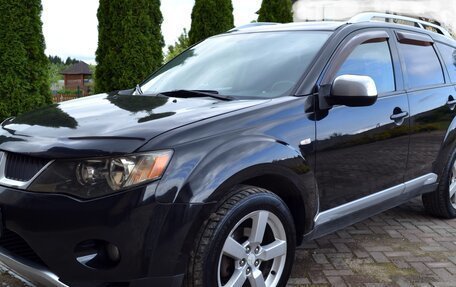 Mitsubishi Outlander III рестайлинг 3, 2008 год, 890 000 рублей, 3 фотография