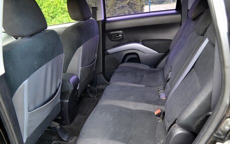 Mitsubishi Outlander III рестайлинг 3, 2008 год, 890 000 рублей, 11 фотография