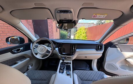 Volvo XC60 II, 2019 год, 3 300 000 рублей, 10 фотография