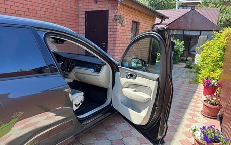 Volvo XC60 II, 2019 год, 3 300 000 рублей, 8 фотография