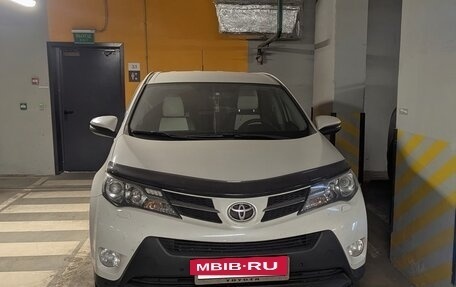 Toyota RAV4, 2014 год, 2 370 000 рублей, 5 фотография