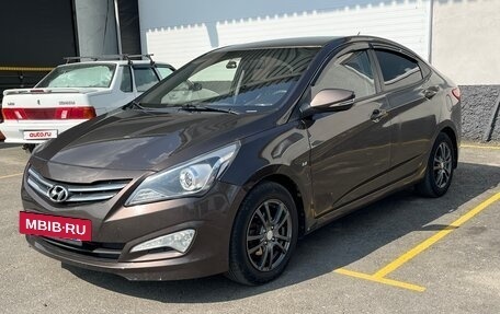 Hyundai Solaris II рестайлинг, 2015 год, 790 000 рублей, 2 фотография