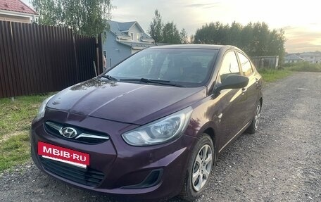 Hyundai Solaris II рестайлинг, 2013 год, 695 000 рублей, 10 фотография