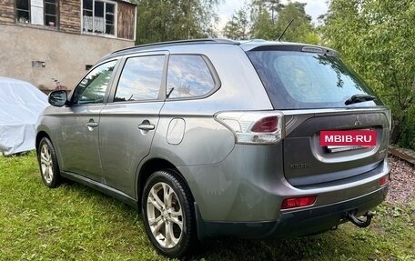 Mitsubishi Outlander III рестайлинг 3, 2012 год, 1 200 000 рублей, 3 фотография