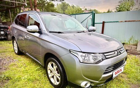 Mitsubishi Outlander III рестайлинг 3, 2012 год, 1 200 000 рублей, 37 фотография