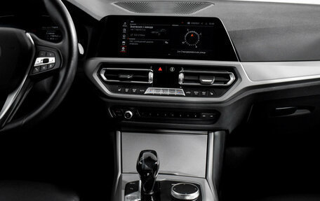 BMW 3 серия, 2021 год, 2 850 000 рублей, 15 фотография