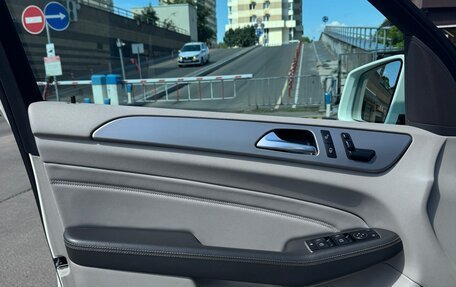 Mercedes-Benz M-Класс, 2012 год, 2 300 000 рублей, 13 фотография
