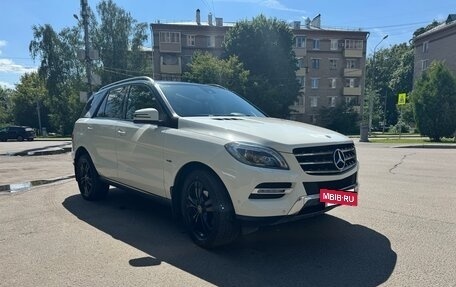 Mercedes-Benz M-Класс, 2012 год, 2 300 000 рублей, 2 фотография