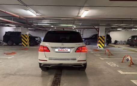 Mercedes-Benz M-Класс, 2012 год, 2 300 000 рублей, 39 фотография