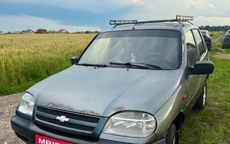 Chevrolet Niva I рестайлинг, 2004 год, 259 000 рублей, 2 фотография