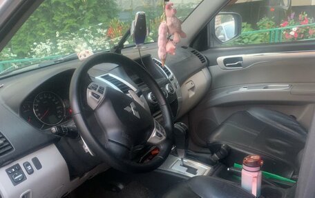 Mitsubishi Pajero Sport II рестайлинг, 2011 год, 1 350 000 рублей, 2 фотография