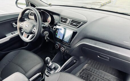KIA Rio III рестайлинг, 2015 год, 950 000 рублей, 10 фотография