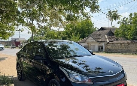 KIA Rio IV, 2017 год, 1 370 000 рублей, 5 фотография