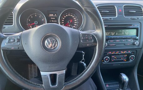 Volkswagen Golf VI, 2011 год, 800 000 рублей, 5 фотография