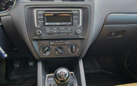 Volkswagen Jetta VI, 2015 год, 855 000 рублей, 14 фотография