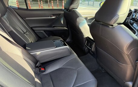 Toyota Camry, 2021 год, 3 980 000 рублей, 9 фотография
