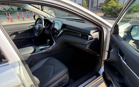 Toyota Camry, 2021 год, 3 980 000 рублей, 11 фотография