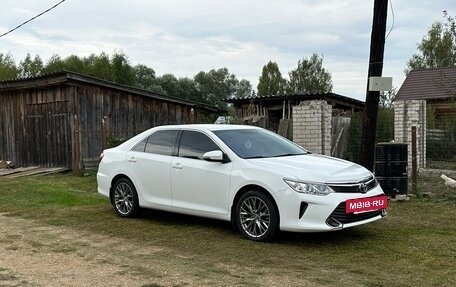 Toyota Camry, 2015 год, 2 300 000 рублей, 3 фотография