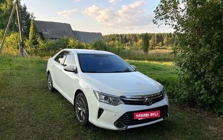 Toyota Camry, 2015 год, 2 300 000 рублей, 5 фотография