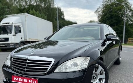 Mercedes-Benz S-Класс, 2007 год, 950 000 рублей, 1 фотография