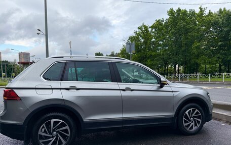 Volkswagen Tiguan II, 2018 год, 2 350 000 рублей, 4 фотография