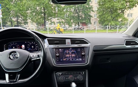 Volkswagen Tiguan II, 2018 год, 2 350 000 рублей, 8 фотография