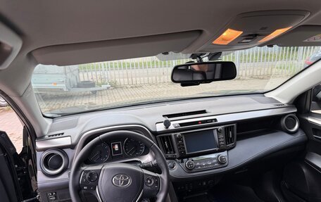 Toyota RAV4, 2017 год, 2 650 000 рублей, 7 фотография