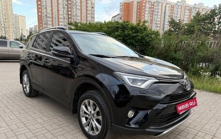 Toyota RAV4, 2017 год, 2 650 000 рублей, 3 фотография