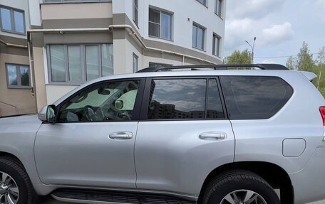 Toyota Land Cruiser Prado 150 рестайлинг 2, 2012 год, 3 400 000 рублей, 6 фотография